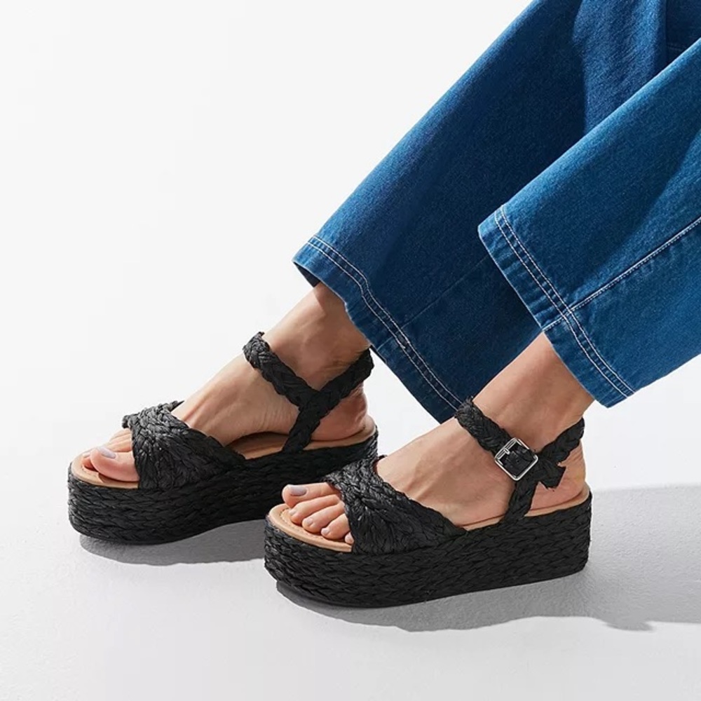 Urban Outfitters Rosalie Raffia Platform Sandals